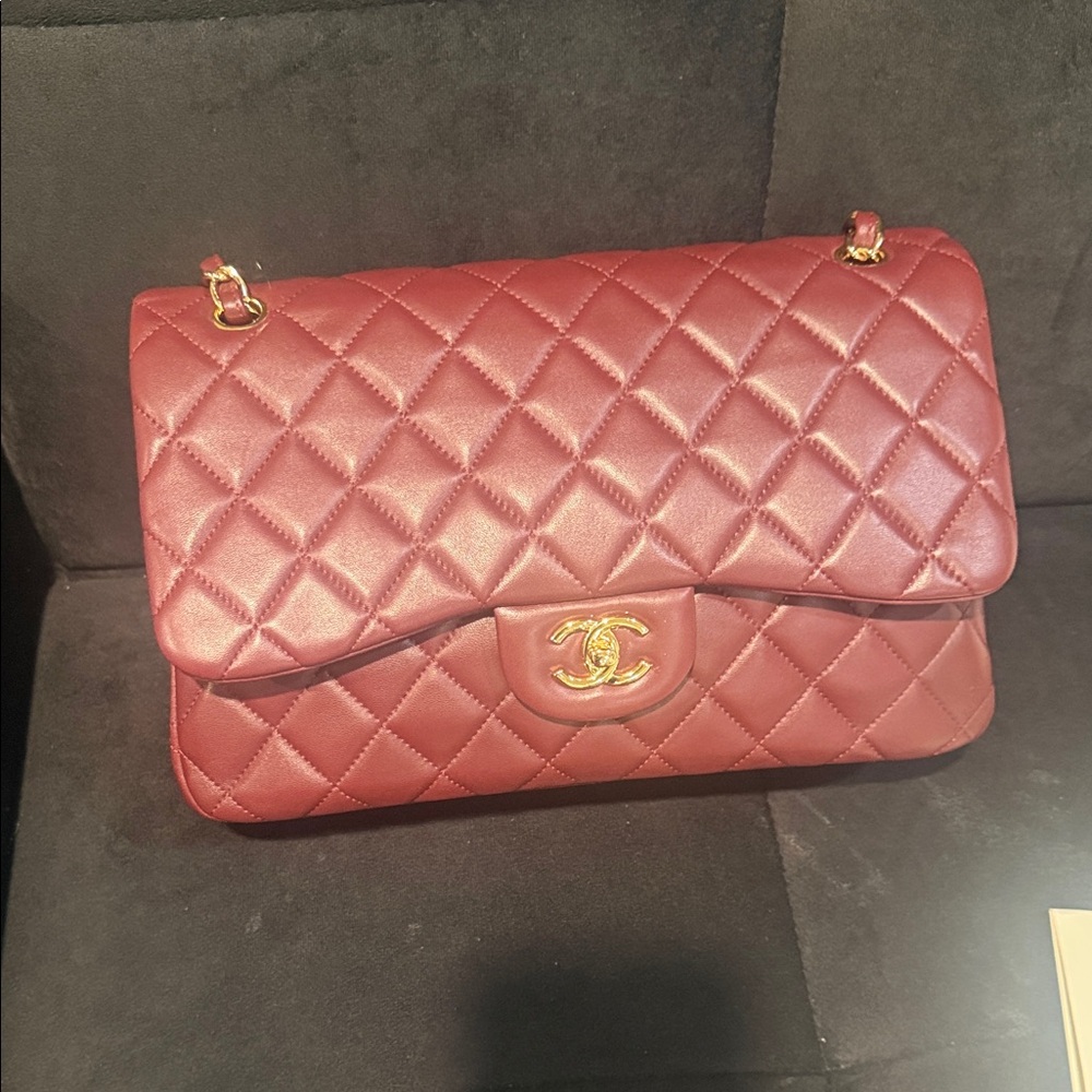 CHANEL Burgundy Quilted Shoulder Bag - Picture 2 of 15